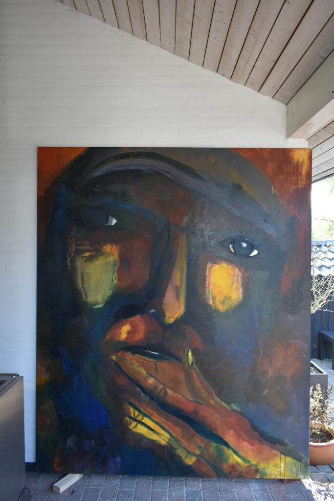 No. 303 Mål 215x185cm Titel: Face Olie på lærred incl. svæveramme sort/sølv Pris kr. 25.000