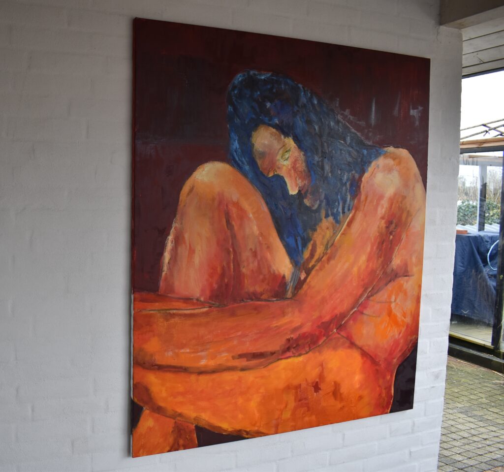 No. 413 Mål 140x120cm Titel: model siddende Olie på lærred incl. svæveramme sort/sølv Pris kr. 14.000/Euro 2.020
