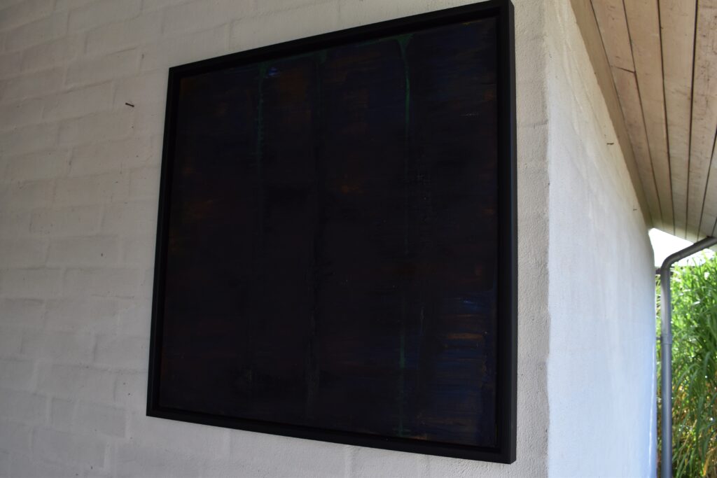 No. 341 Tittel: Grønne spejlinger Størrelse: h. 61cm x b. 61 cm Materiale: Oil on camasonite Indramning: Svæveramme sølv/sort Pris: dkr. 4.000 Euro 535